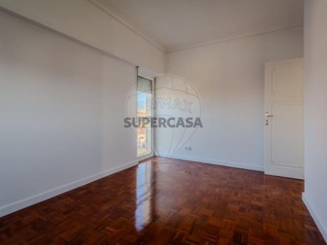 Casa venda em Nova Oeiras, Oeiras