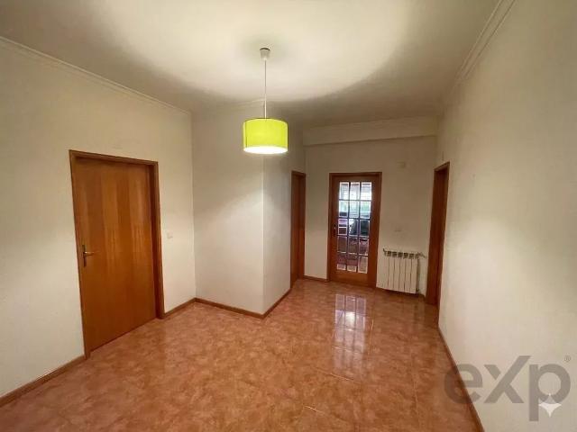 Apartamento venda em Carregal Do Sal, Viseu