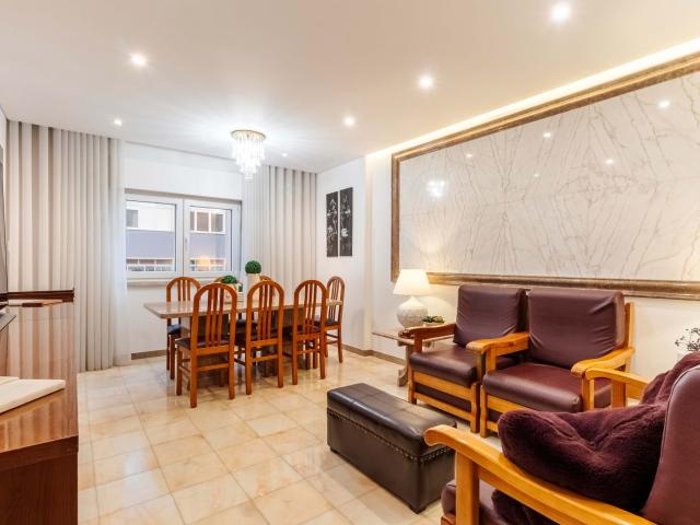 Apartamento venda em Amadora, Lisboa