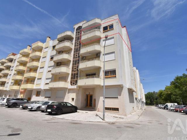 Apartamento venda em Castanheira Do Ribatejo, Lisboa