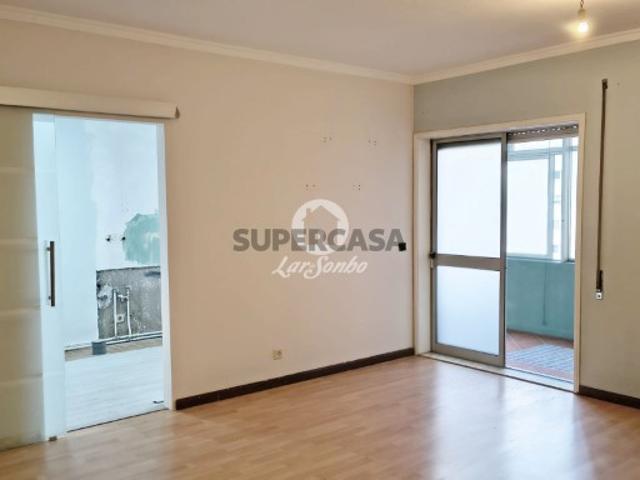 Casa venda em Maia, Gueifães