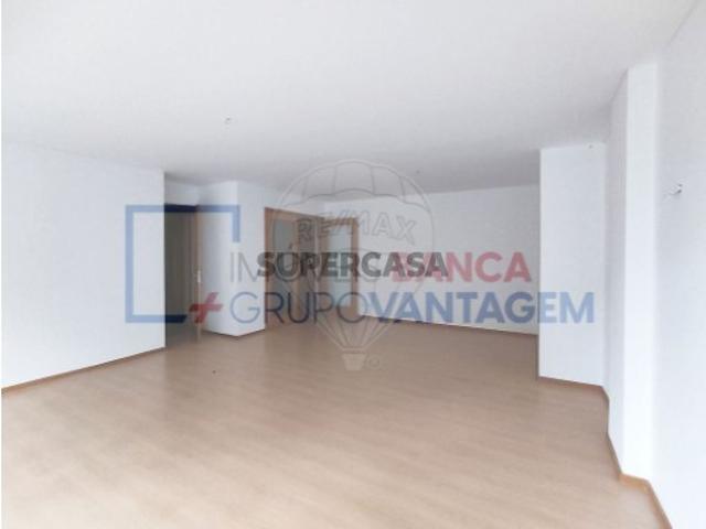 Casa venda em Ponte de Moreira, Porto