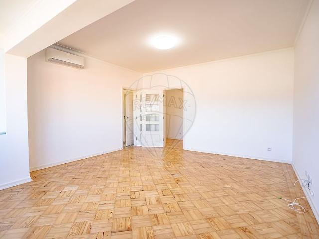 Apartamento alugar em Coimbrã, Sé Nova