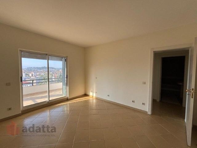 Apartamento alugar em Coimbrã, Sé Nova