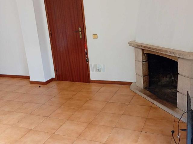 Apartamento alugar em Nogueira Do Cravo, Coimbra