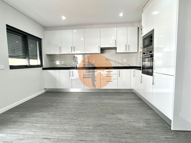 Apartamento venda em Urbanização Quinta das Palmeiras, Olhão
