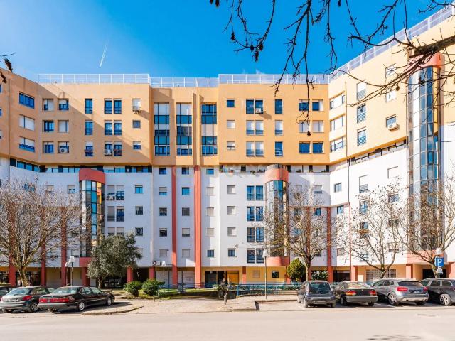 Apartamento venda em Quinta do Lambert, Lisboa