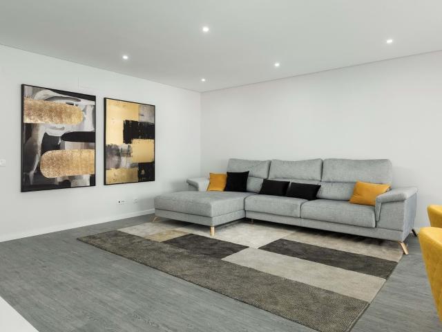 Apartamento venda em Quelfes, Olhão