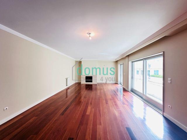 Apartamento venda em Porto, Lordelo Do Ouro