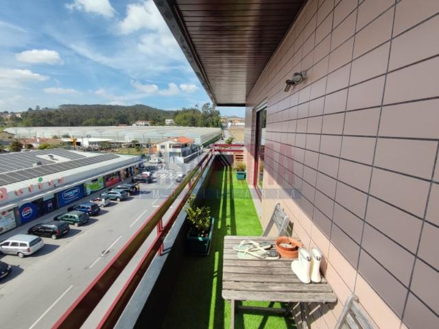 Apartamento venda em Delães, Carrezedo