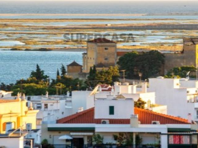 Casa venda em Faro (Sé e São Pedro), Faro
