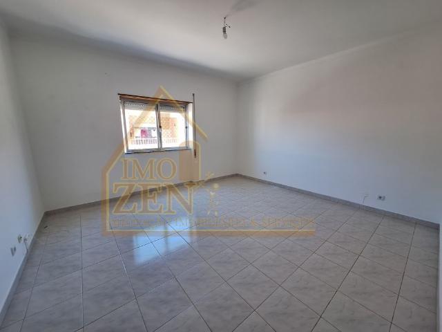 Apartamento alugar em Caldas Da Rainha, Leiria
