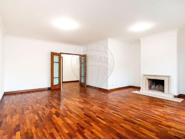 Apartamento alugar em Bairro dos Capuchos, Leiria