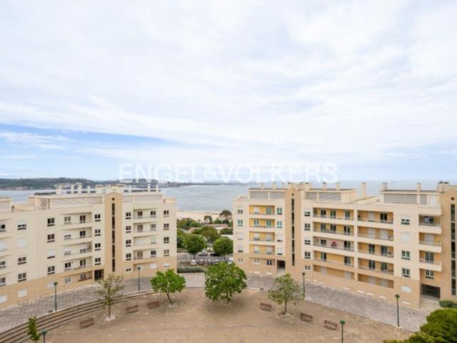Apartamento alugar em Núcleo Urbano Histórico de Oeiras, Oeiras