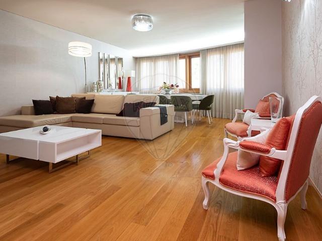 Apartamento alugar em Santiago Dos Velhos, Lisboa