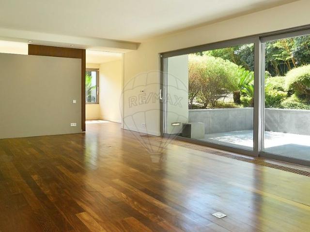 Apartamento alugar em Santo António do Estoril, Cascais