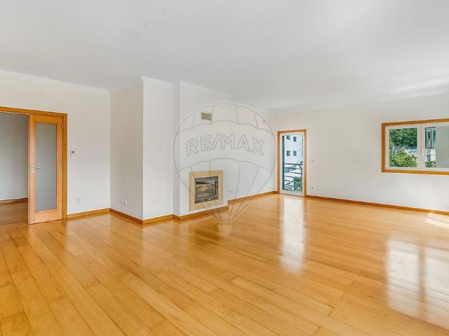 Apartamento alugar em Nova Morada, Oeiras