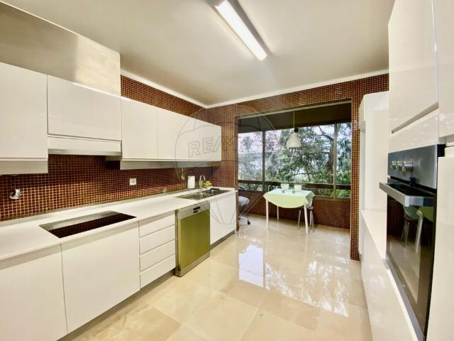 Apartamento alugar em São Domingos de Benfica, Lisboa