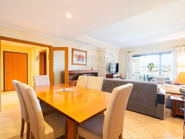 Apartamento alugar em São Francisco Xavier, Lisboa