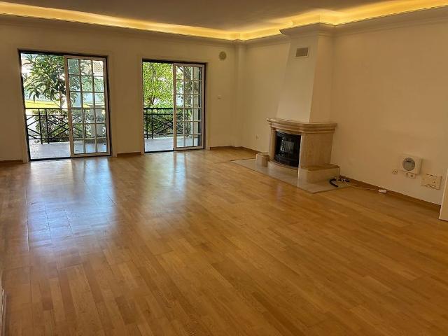 Apartamento alugar em Bairro da Fonte Longa, Sintra