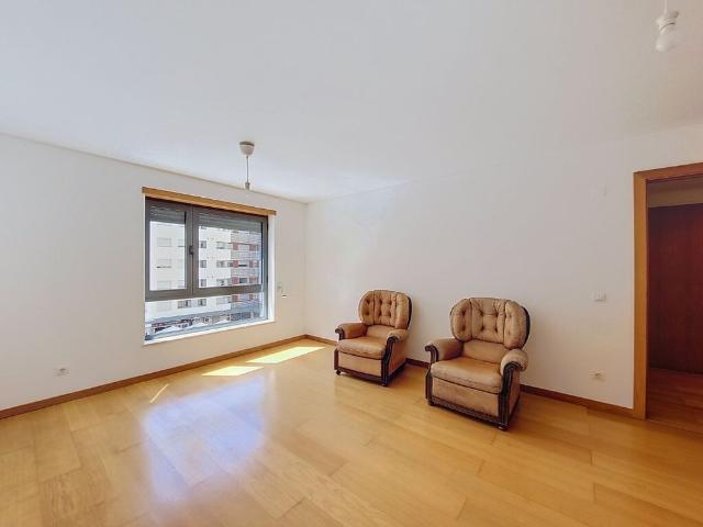 Apartamento alugar em Bairro dos Alfinetes, Lisboa