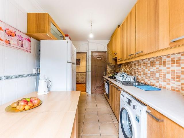 Apartamento alugar em Santa Clara, Lisboa