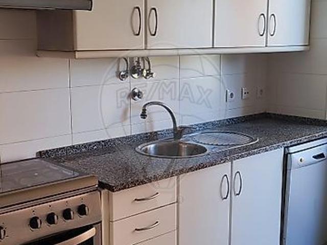 Apartamento alugar em Núcleo Urbano Histórico de Oeiras, Oeiras