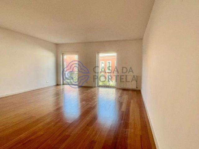 Apartamento alugar em Odivelas, Lisboa