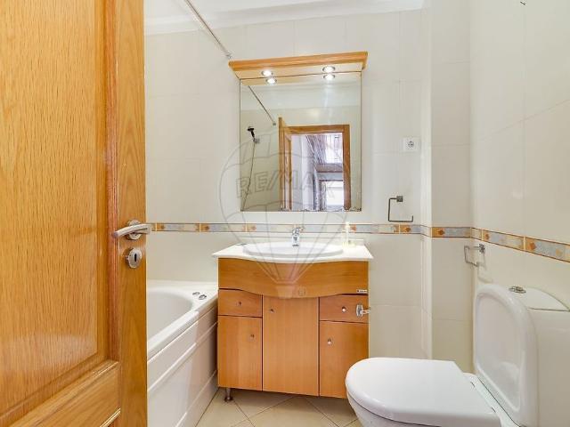 Apartamento alugar em Ribeira Acima, Oeiras