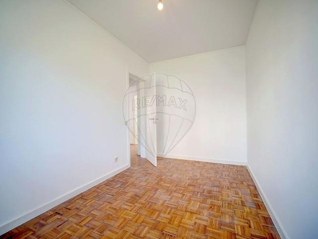 Apartamento alugar em Flamenga, Santiago Dos Velhos