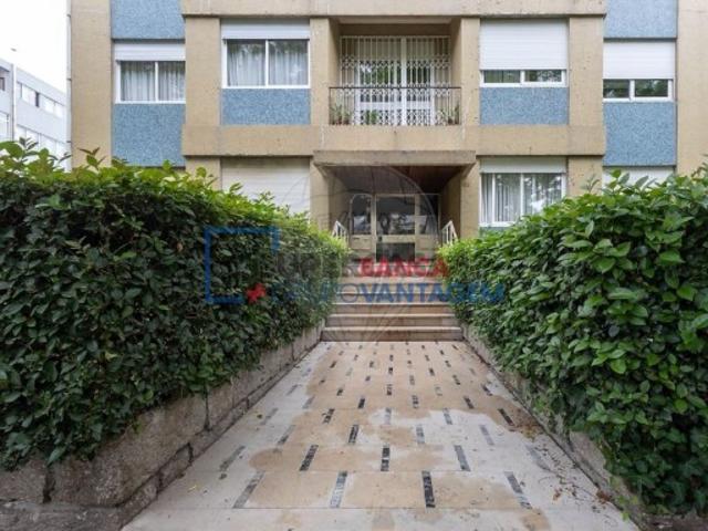 Casa venda em Porto, Lordelo Do Ouro
