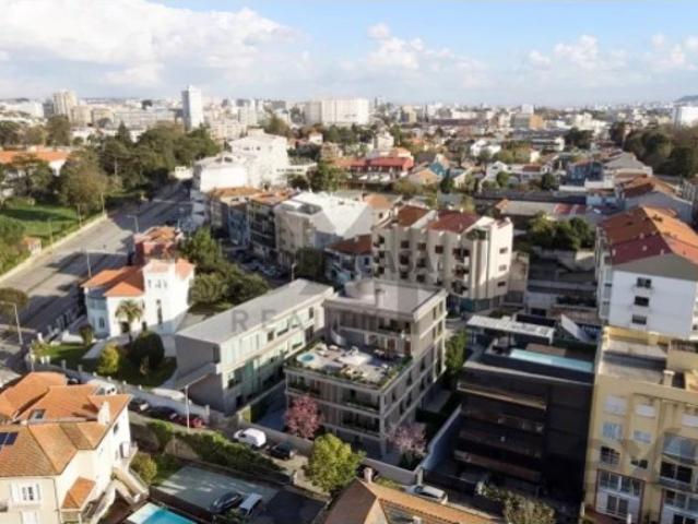 Casa venda em Porto, Lordelo Do Ouro