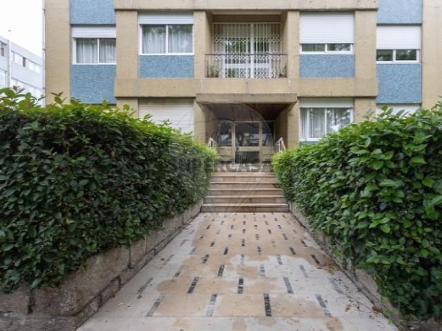 Casa venda em Porto, Lordelo Do Ouro
