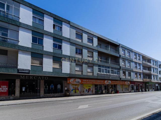 Apartamento venda em Marinha Grande, Leiria