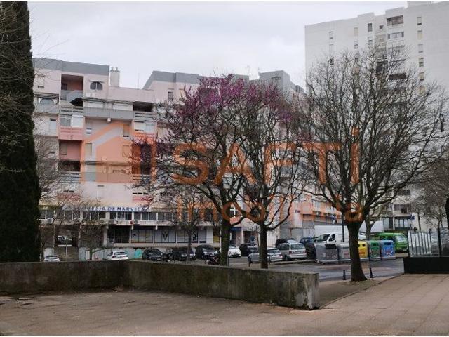 Apartamento venda em Bairro do Condado, Lisboa