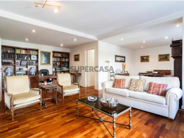 Casa venda em Miraflores, Oeiras