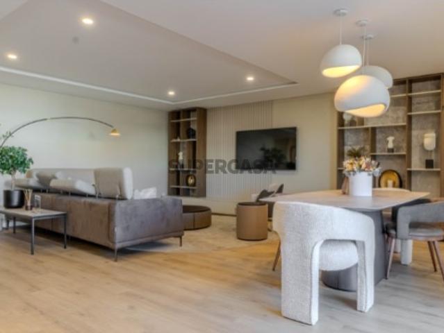 Casa venda em Urbanização Alto dos Moinhos, Montijo