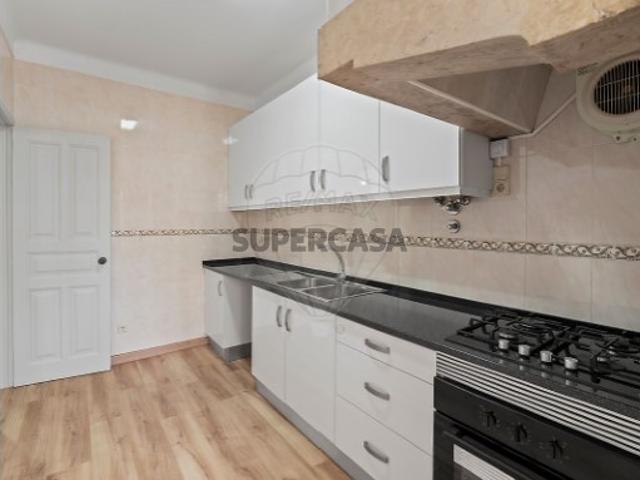 Casa venda em Santiago Dos Velhos, Lisboa