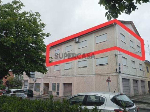 Casa venda em Nelas