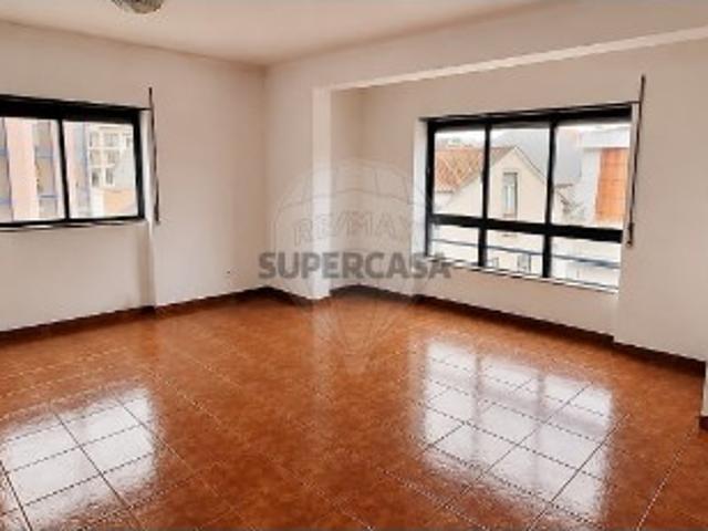 Casa venda em Nossa Senhora do Pópulo, Caldas Da Rainha