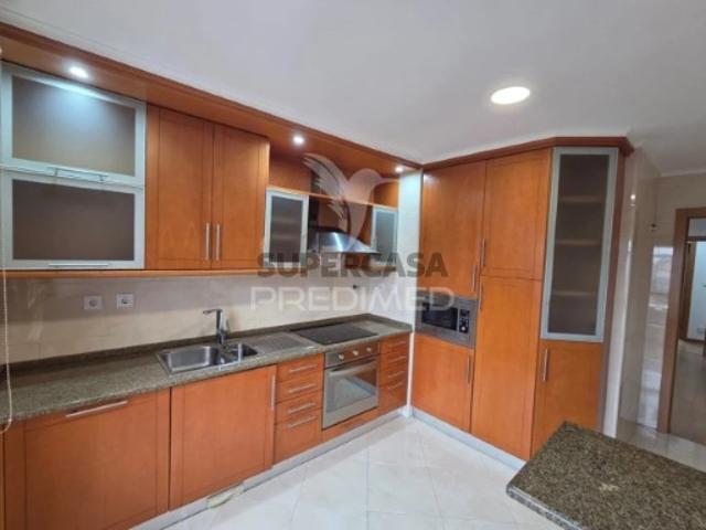 Casa venda em Casal do Chapim, Odivelas