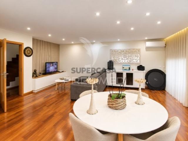 Casa venda em Enxurreiras, Pedrouços