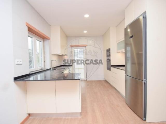 Casa venda em Bairro da Milharada, Odivelas