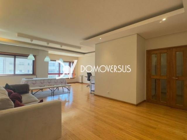 Apartamento alugar em Vila Nova De Gaia, Porto