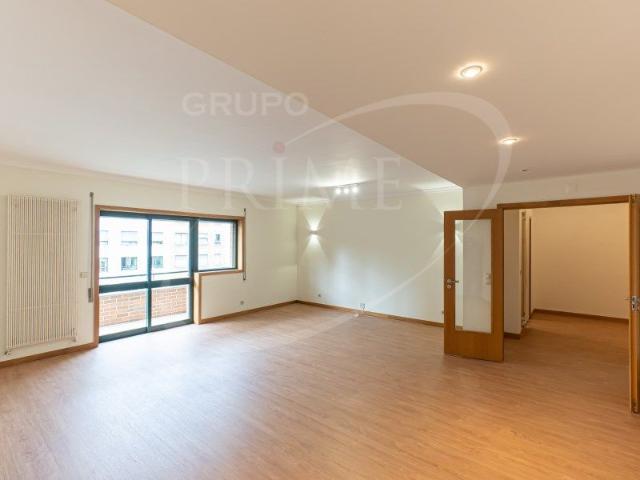 Apartamento alugar em Porto, Cedofeita