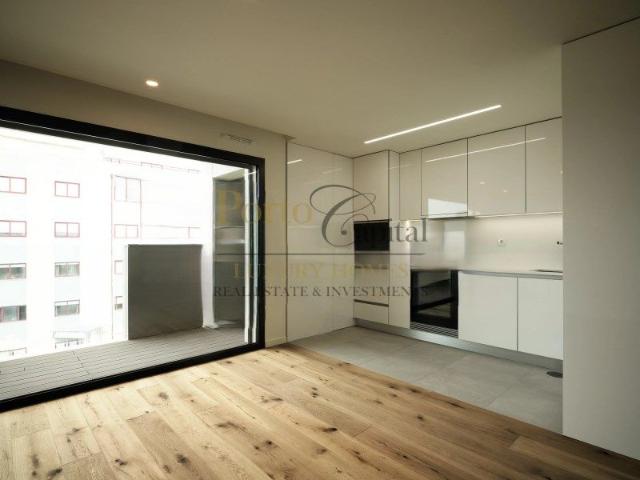 Apartamento alugar em Lugar do Castelo, Vila Nova De Gaia