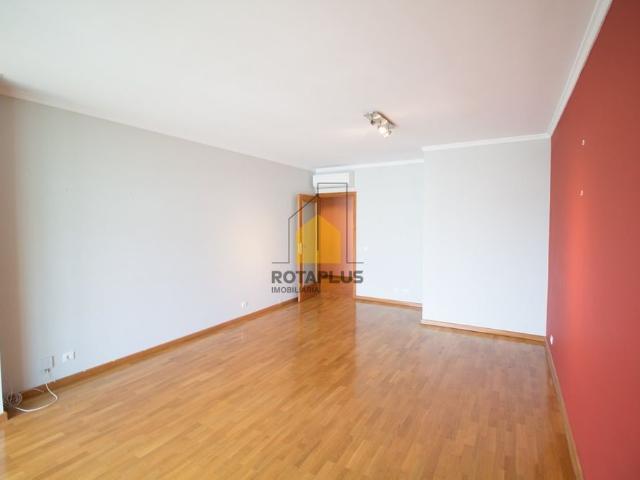 Apartamento alugar em Maia, Barca