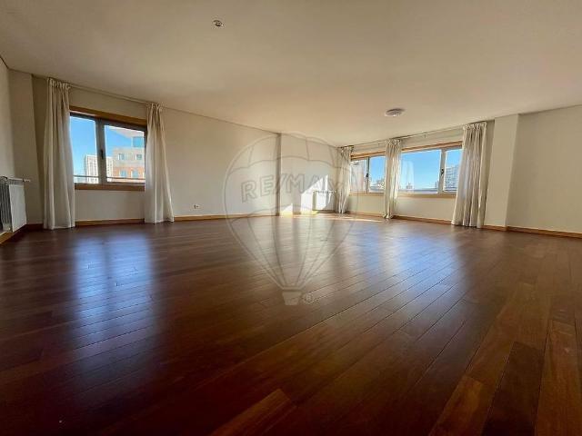 Apartamento alugar em Porto, Cedofeita