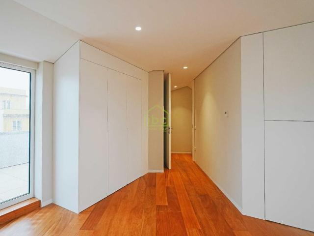 Apartamento alugar em A Ver-o-mar, Porto