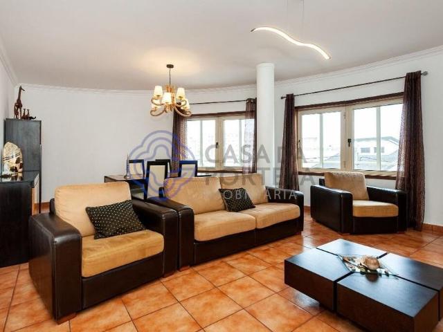 Apartamento alugar em Oliveira do Douro, Vila Nova De Gaia